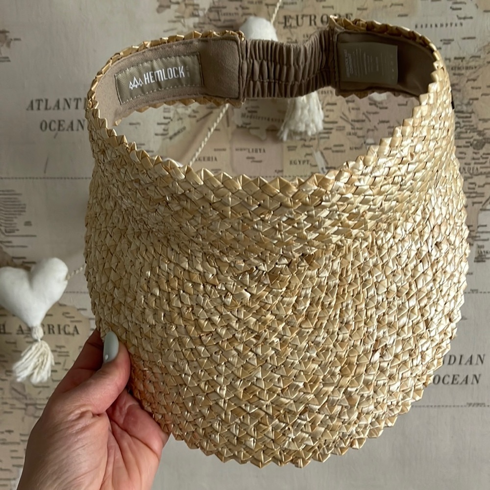 Hemlock visor